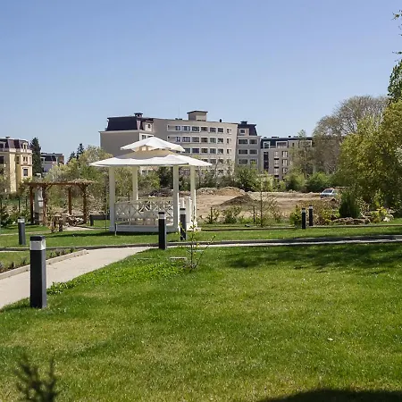 Sunny 1bd Flat In St Constantine & Helena Complex By Flat Mаnаger Apartamento *