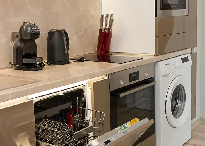 Sunny 1bd Flat In St Constantine & Helena Complex By Flat Mаnаger Апартамент *